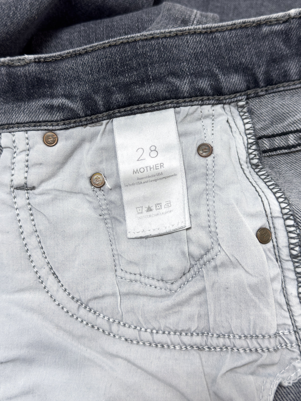 MOTHER The Rambler Zip Flood Jeans